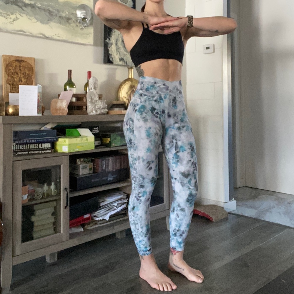 Lululemon Unlimit High Rise Tight NWOT